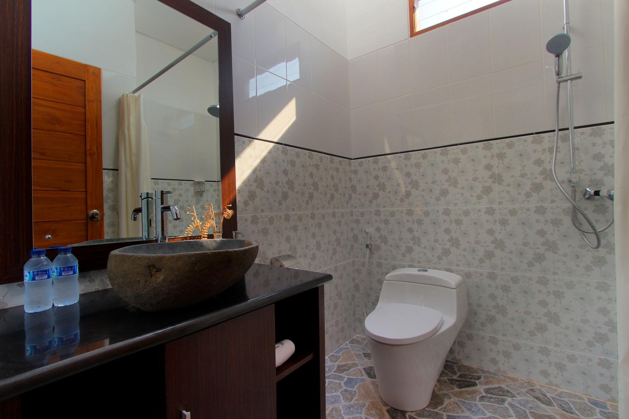 Lotus Tirta Seminyak Hotel Екстериор снимка