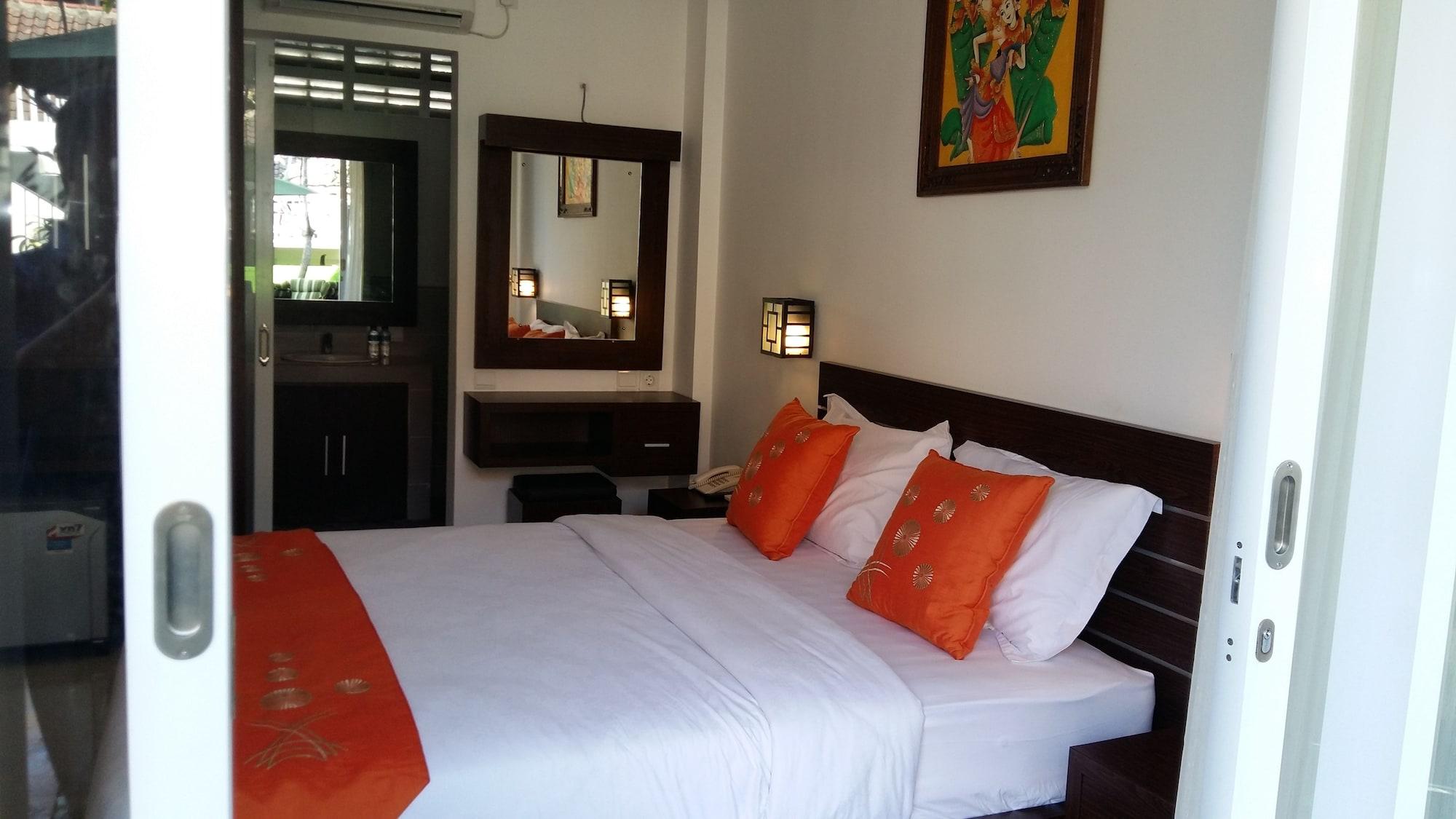 Lotus Tirta Seminyak Hotel Екстериор снимка