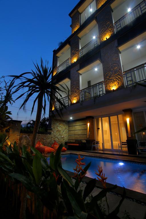 Lotus Tirta Seminyak Hotel Екстериор снимка