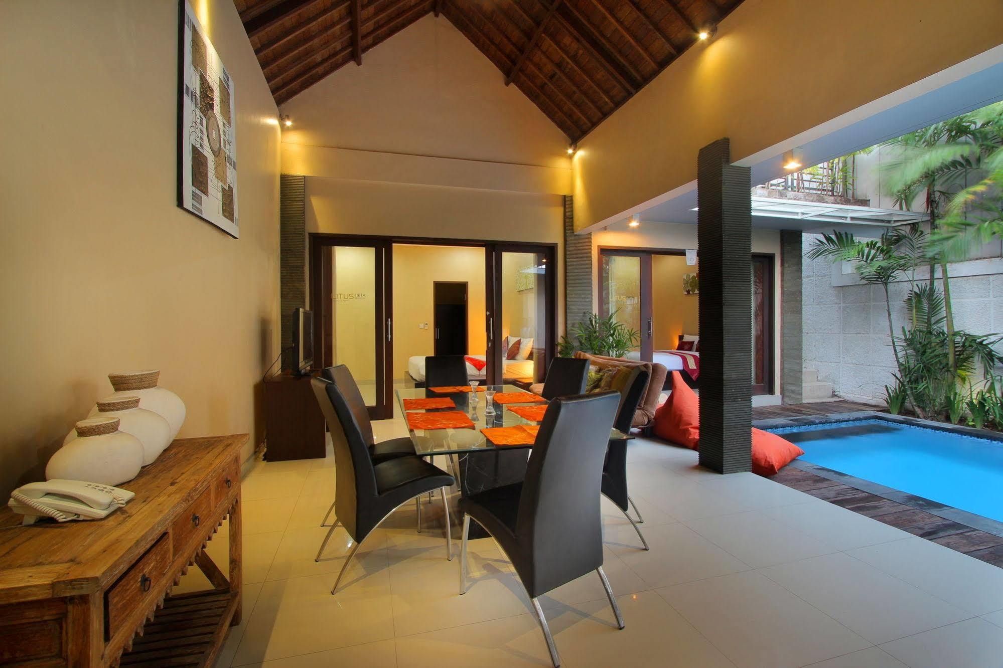 Lotus Tirta Seminyak Hotel Екстериор снимка
