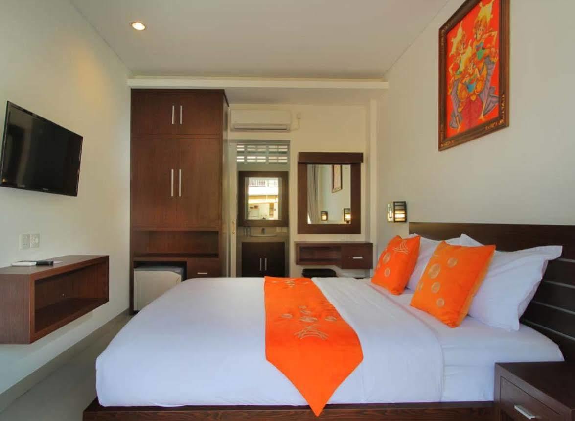 Lotus Tirta Seminyak Hotel Екстериор снимка