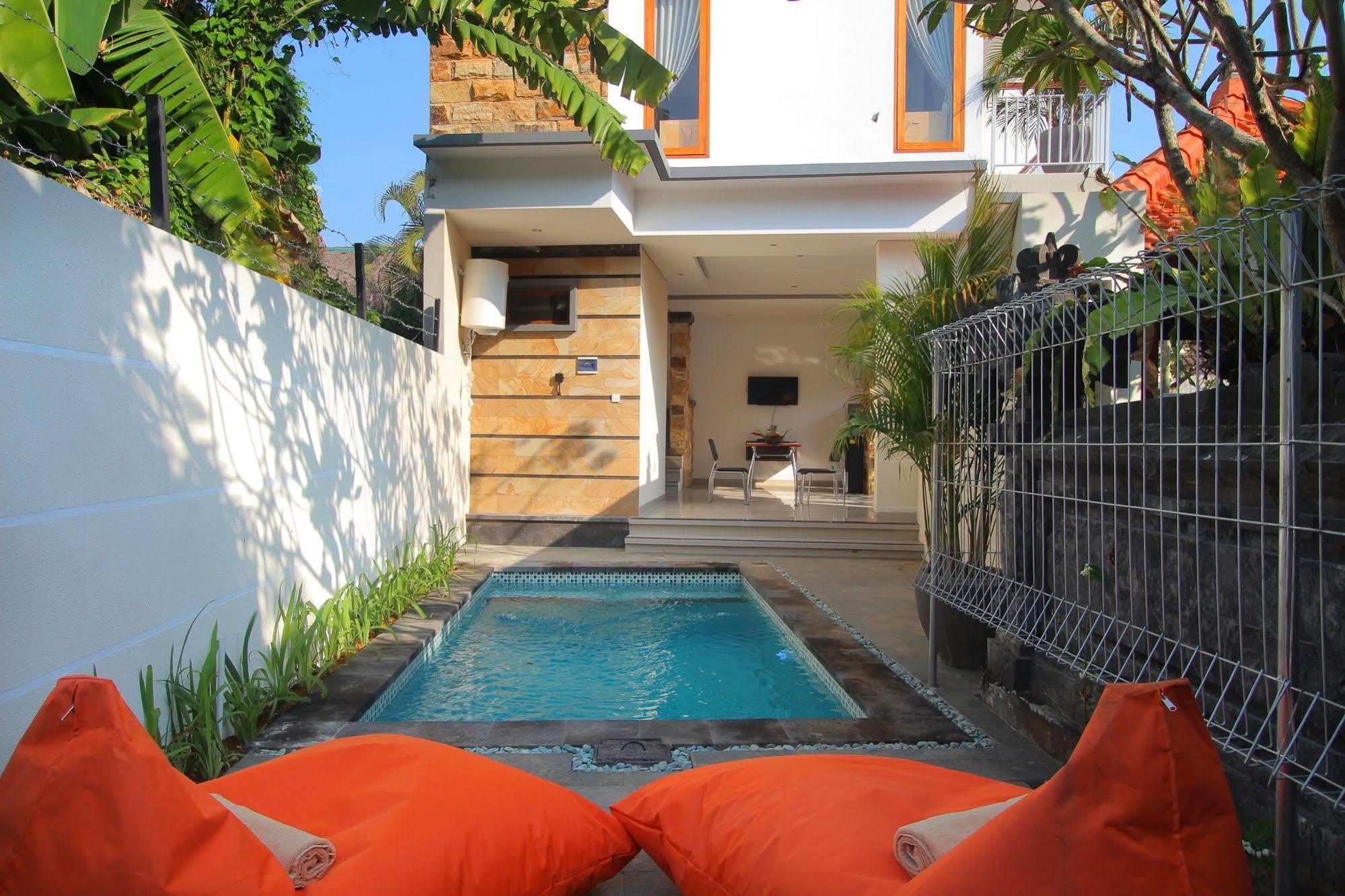 Lotus Tirta Seminyak Hotel Екстериор снимка